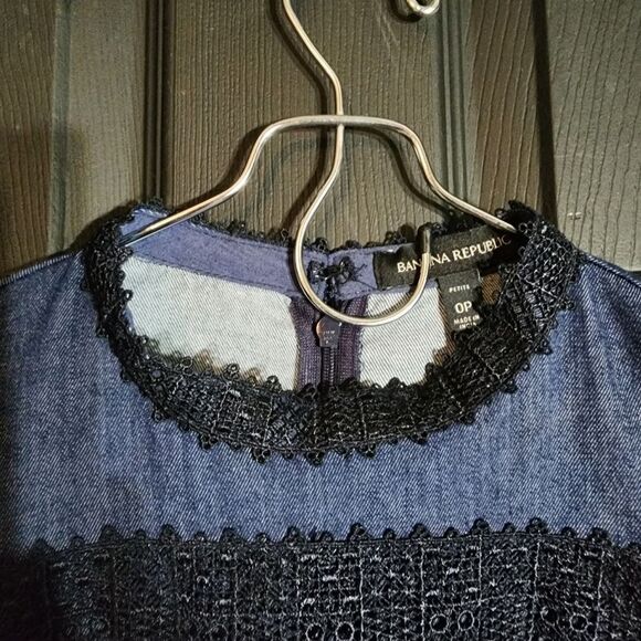 Banana Republic Puff Sleeve Pintuck & Lace Shift Dress in Rinse Preppy Work - Picture 6 of 13